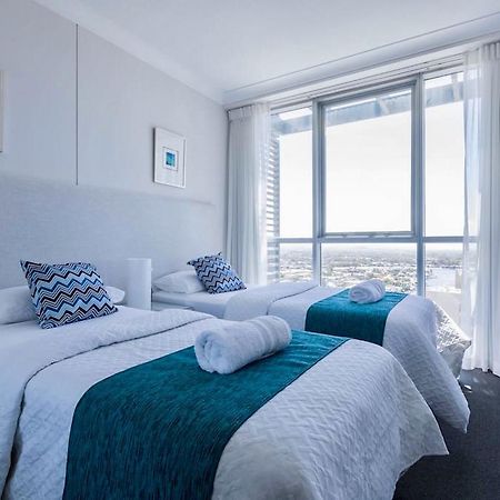 Apartment With Ocean Views Gold Coast Buitenkant foto