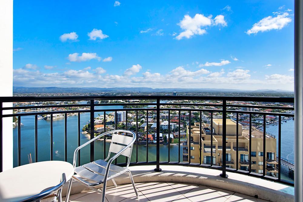 Apartment With Ocean Views Gold Coast Buitenkant foto