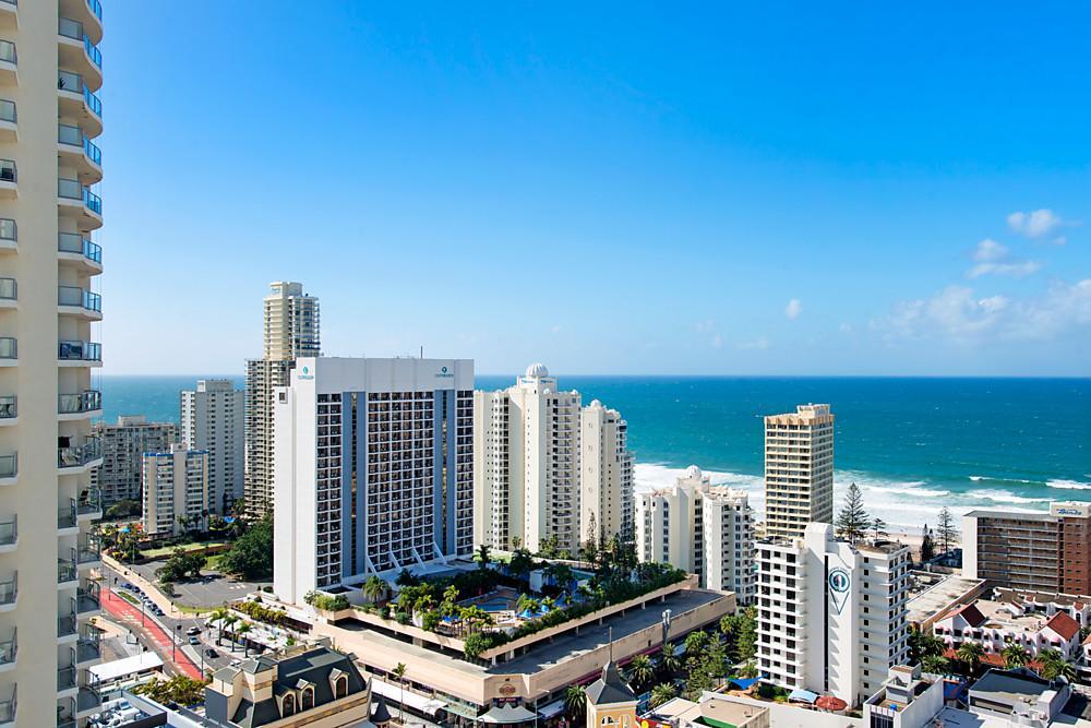 Apartment With Ocean Views Gold Coast Buitenkant foto