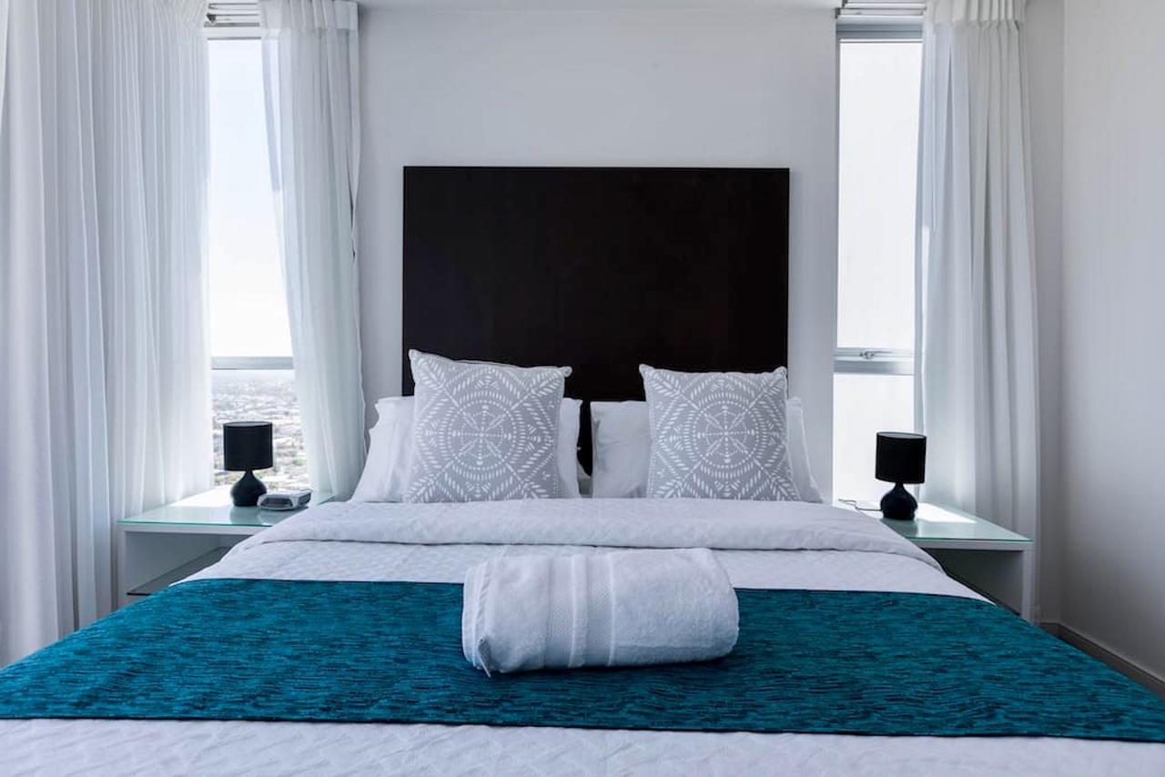 Apartment With Ocean Views Gold Coast Buitenkant foto
